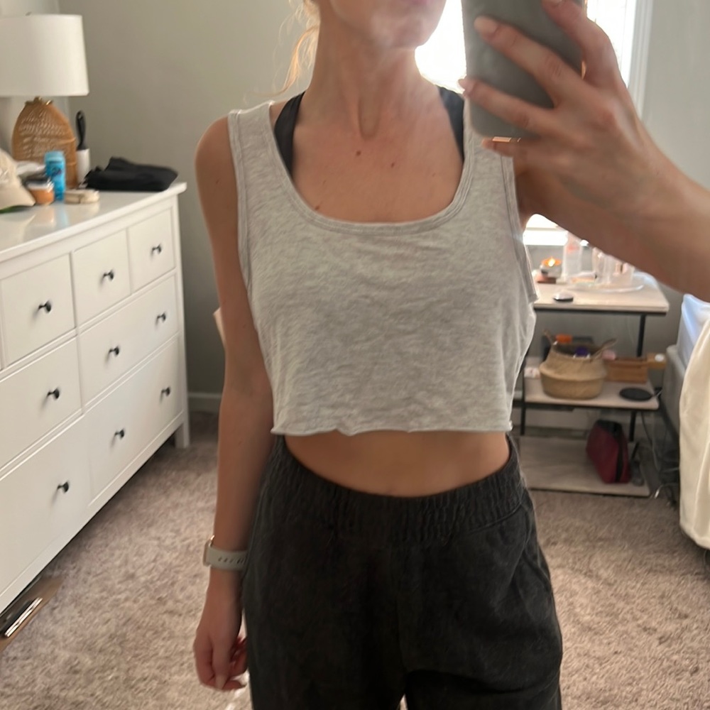Relaxed tank | garage